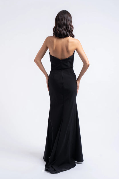 Abito sirena nero elegante con vestibilità modellante vista posteriore