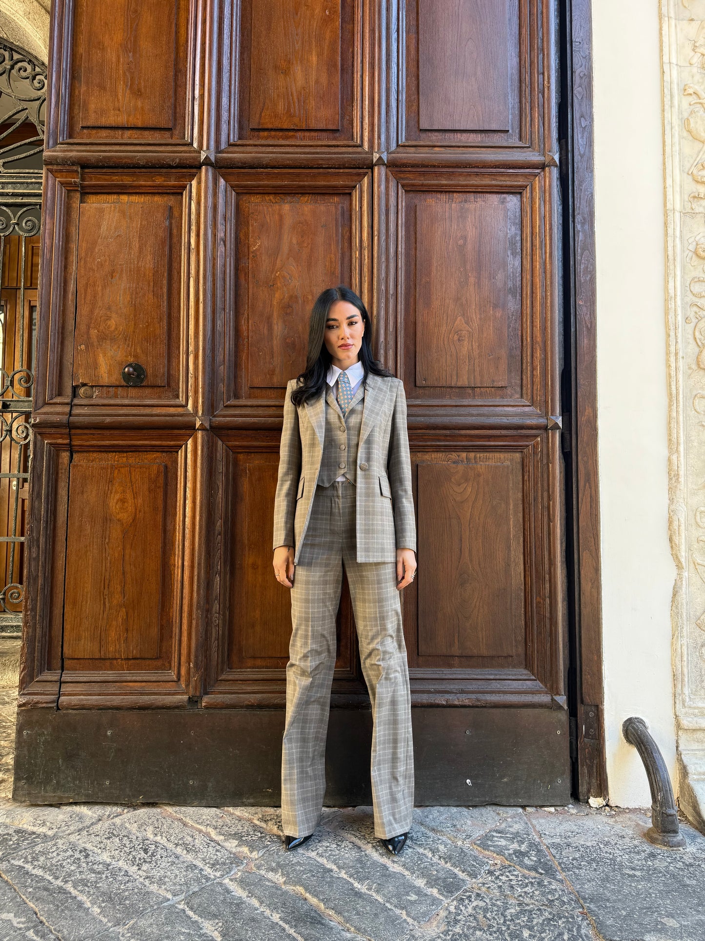 Tailleur 3 pezzi donna Principe di Galles Made in Italy con giacca sfiancata
