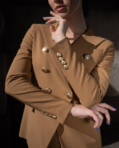 DELIA - TAILLEUR DOPPIOPETTO 6 BOTTONI - Tns Brand